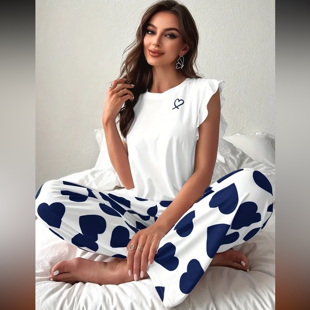 Women’s casual heart print 💙ruffle lounge set BNIB XL/XXL navy/ white